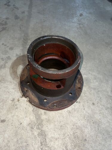 Farmall 400 450 Tractor IH BULL PINION CAGE 357033R1 Antique Tractor