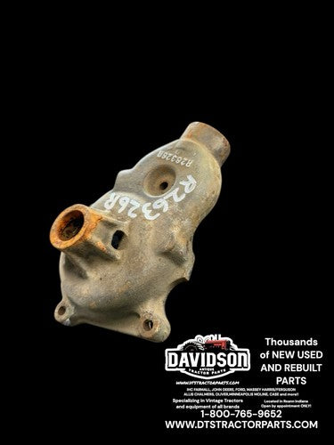 Used Water Pump Housing John Deere 3010 3020 4000 4010 4020 R26326