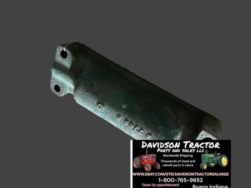 JOHN DEERE B2780R  CLUTCH FORK HOLDER HOUSING ANTIQUE TRACTOR