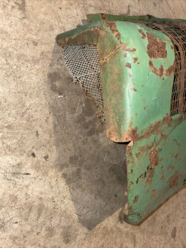John Deere G Left Hand LH Grill Screen