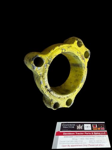 JOHN DEERE A B HUB WHEEL CLAMP B1961R