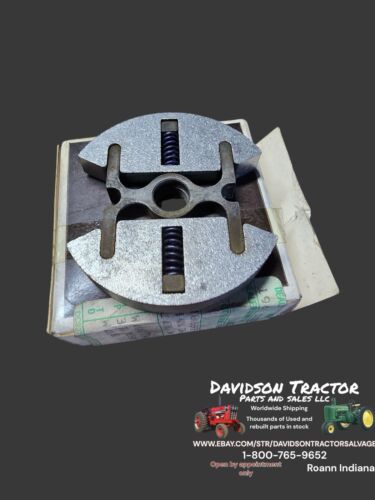 GJ66688 John Deere NOS Chain Drive Clutch For Chainsaw Models 12, 14, 15