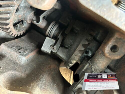 JOHN DEERE F799R GOVERNOR HOUSING G TRACTOR