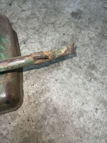 John Deere 50 Tappet Valve Cover AB4497R