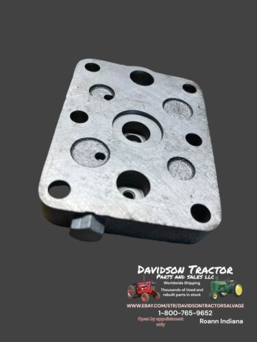 John Deere Valve Cover For 4010 Tractor (R31564) AR 30739R New Old Stock