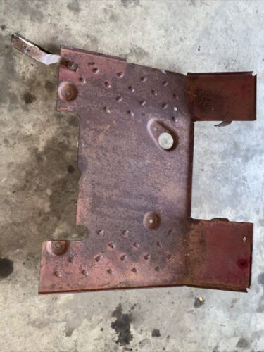 International Farmall 656 Rowcrop Tractor Platform for Open Station