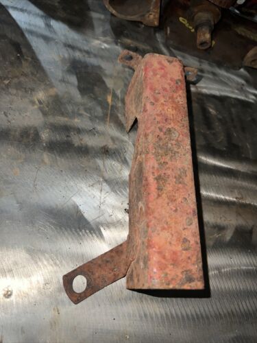 Farmall 400 450 IH tractor hydraulic line cover panel