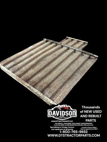 IH International 504 Utility Grill Screen Antique Tractor