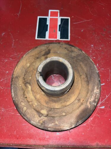 FARMALL 400 / 450. DIESEL ENGINE CRANKSHAFT PULLEY ( 6652 DB )