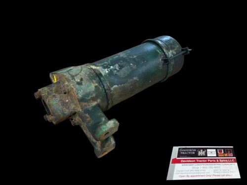 John Deere unstyled US B air cleaner top casting AB327R AB327