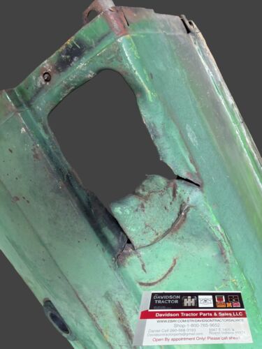 AA6481R John Deere 60 Hood  Nice Original Fits S/N 6035350 up Antique Tractor