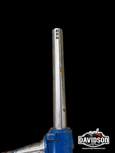 Left Hand Spindle D4NN3106A Ford 4600 4610 2310 2810 2910 3600 3610 3910 4100