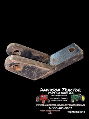 IH International Harvester 584 Lower Link bracket