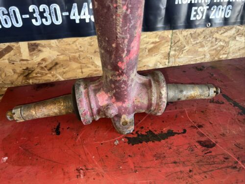 Farmall Super M SM Tractor front pedestal spindle shafts for hubs 6719D
