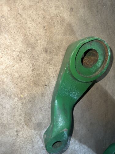 R47765 Steering Arm Fits John Deere 2510 2520 3010 3020 4000 4010 ++ Tractors RH