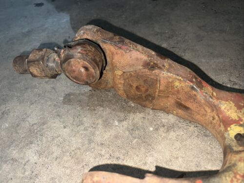 Center Steering Arm IH International 531235R1 USED