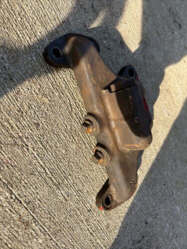 IH Farmall Manifold 279160R1 oil cooler
