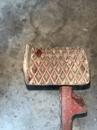 International Farmall 706 IH Tractor clutch pedal Antique Tractor