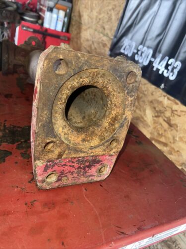 Farmall Super M SM Tractor front pedestal spindle shafts for hubs 6719D