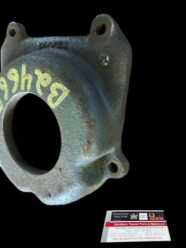 JOHN DEERE LATE B. CRANKSHAFT END COVER B2466R WITH PACKING OIL SPACER.