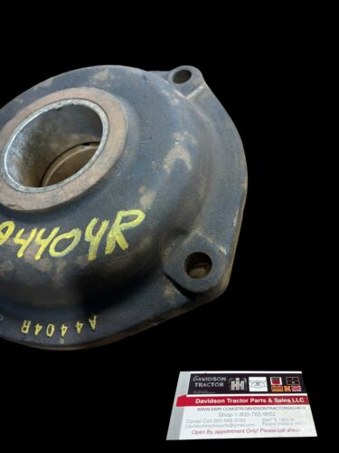 1952 John Deere A Tractor Crankshaft Main Bearing Holder Retainer A4404R
