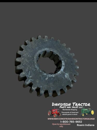 USED JOHN DEERE B TRACTOR TRANSMISSION COUNTERSHAFT 2ND SPEED GEAR B1868R