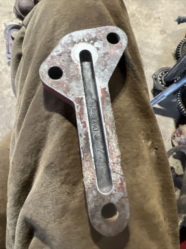 PLATE AUXILIARY VALVE COVER Antique Tractor 444
