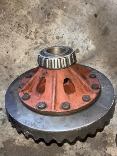 IH International 444 2444 2424 B414 Rear differential  Rear End  Gears Axel