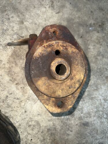 Farmall 300 350 400 450 distributor housing