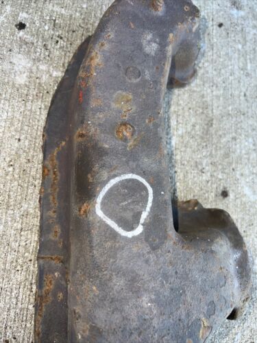International Harvester 128656R1 Manifold