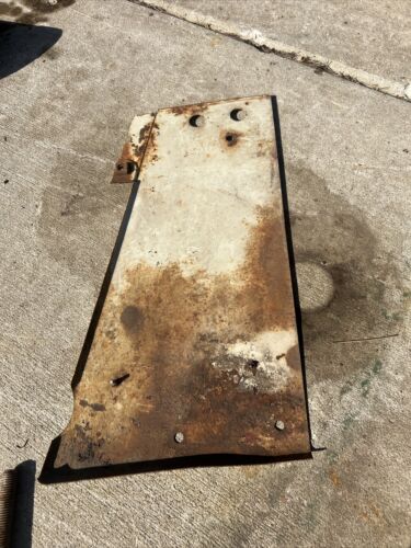 International IH Farmall 706 Front Left Side Panel