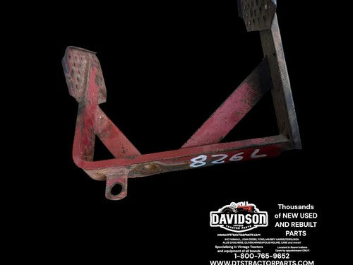 395123R1 Left Hand Step IH FARMALL 706 806 826 856 966 1066 Original