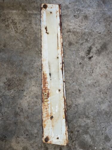IH Farmall 706 RH hood side cover panel