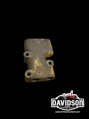 International 504 Utility Hydraulic Valve Housing Antique Tractor