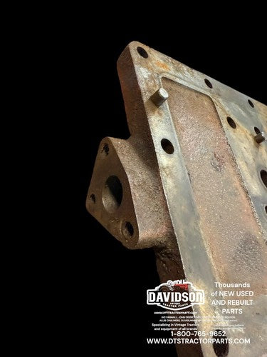IH Farmall 560 Hydraulic Pump Cover Housing Antique Tractor