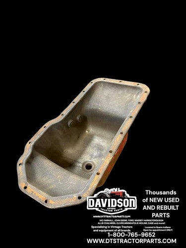 IHC Farmall H Oil Pan Antique Tractor Nice One!