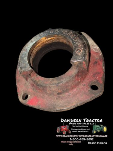 IH FARMALL SUPER M , 400, 450 AXLE CAP 6727 DB