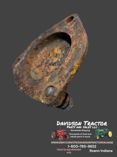John Deere 520 530 620 630 PTO bearing cover A5687R