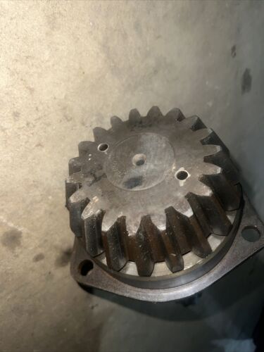 57270-DA IHC Farmall M Main Transmission Shaft/Pinion Antique Tractor