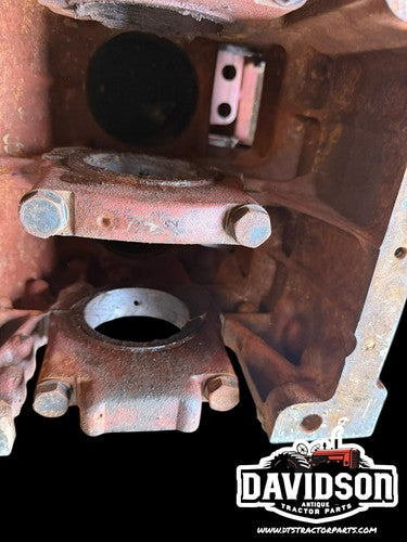 IH INTERNATIONAL 484 DIESEL BLOCK D179 GOOD USED BLOCK 3055001R3