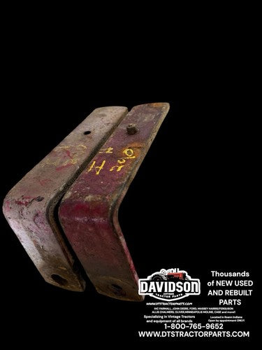 International Farmall 230 Tractor  Rockshaft Brackets Pair For 2point Hitch