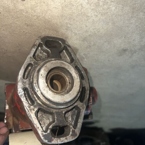 International Harvester 575 675 Bosh Injection pump Housing