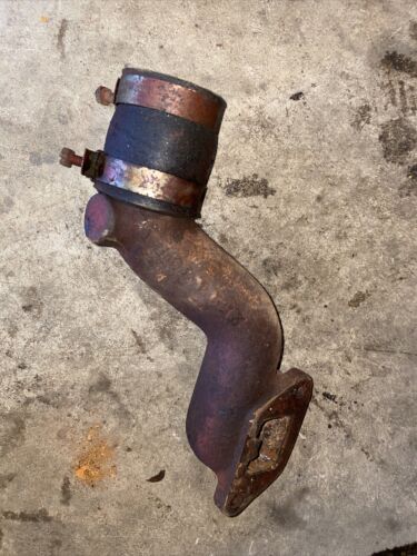 FARMALL Cub Lower Water Pipe