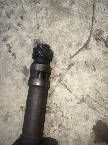 FARMALL 300 ENGINE OIL PUMP Antique Tractor