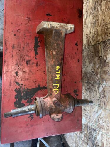 Farmall M Early SM Tractor front pedestal spindle shafts for hubs 6719DD