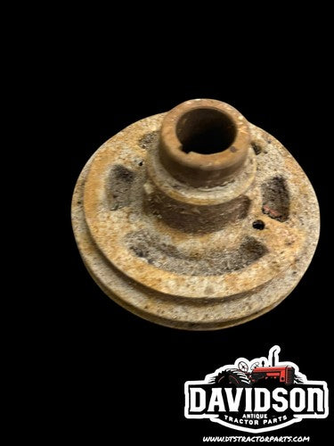 International 424 444 C-146 Crankshaft Pulley Antique Tractor