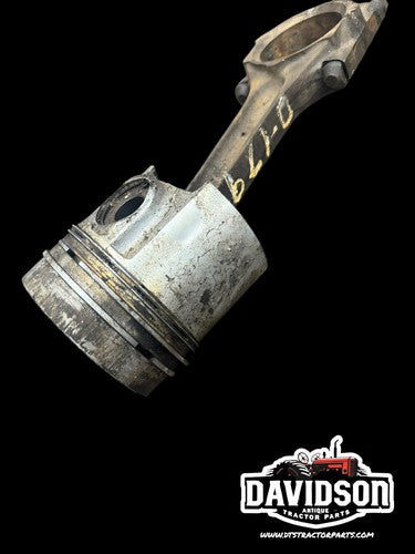 International D179 IH 484 Connecting Rod W/Piston Antique Tractor