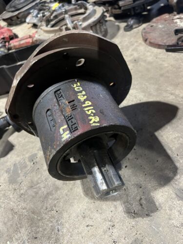 3072915-R1 Left Hand Bull Pinion Shaft A/cage IH 444