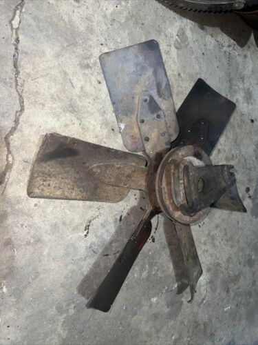 Farmall 706 Diesel D IH Tractor engine motor fan w/ belt drive pulley & mount