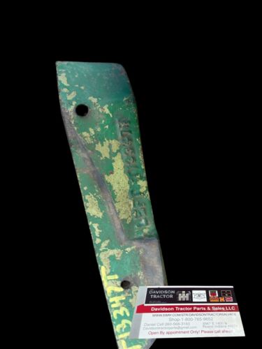 John Deere 2010 Tractor ORIGINAL JD 3pt hitch Left sway block T13347T